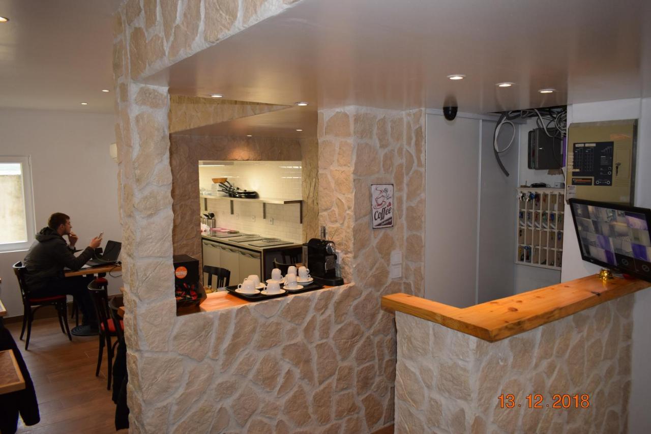 Hotel Lyonnais นีซ ภายนอก รูปภาพ