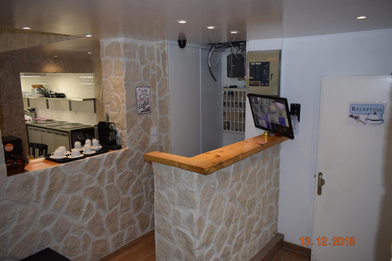 Hotel Lyonnais นีซ ภายนอก รูปภาพ