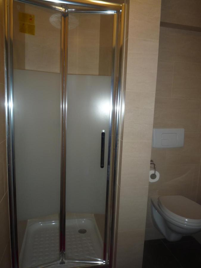 Hotel Lyonnais นีซ ภายนอก รูปภาพ